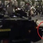 Tuntut Keadilan untuk Ojol Tewas, Massa Kepung Markas Brimob di Jakarta Pusat