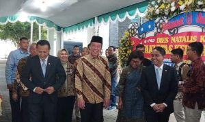 Jokowi Hadiri Rapat Senat Terbuka, Dapat Sambutan Spesial dari Rektor UGM sebagai Alumni Unggulan Fakultas Kehutanan